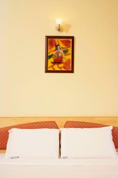 P R Pride Inn Puducherry Exterior foto